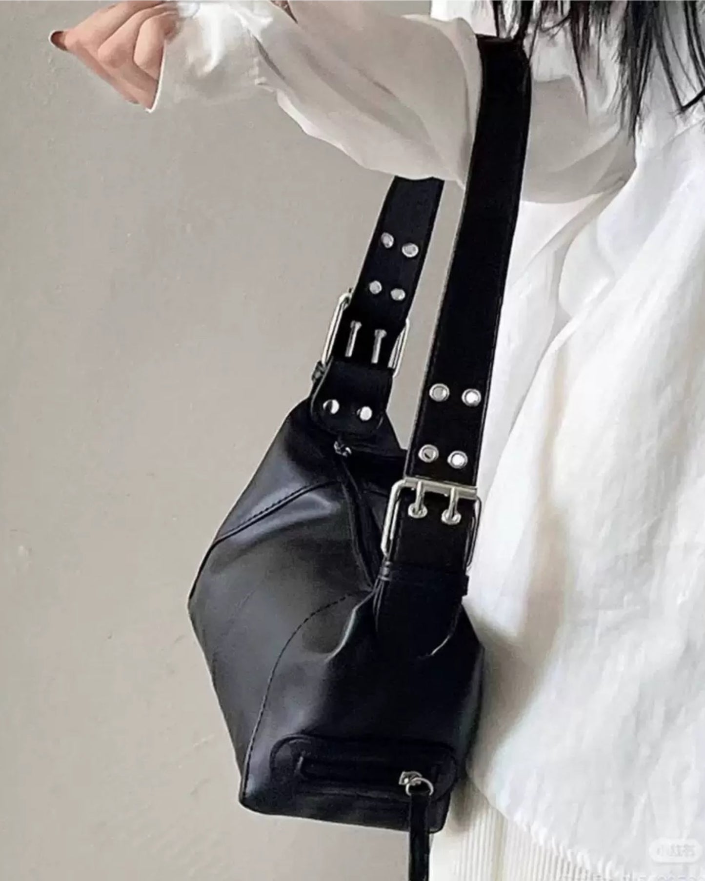 Luna shoulder Bag