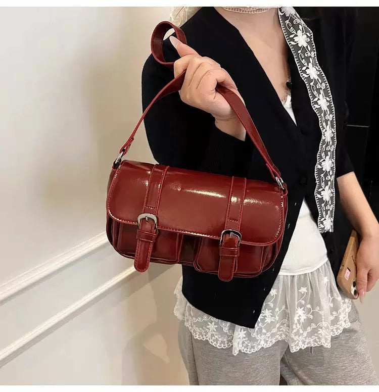 Belle Buckle Baguette