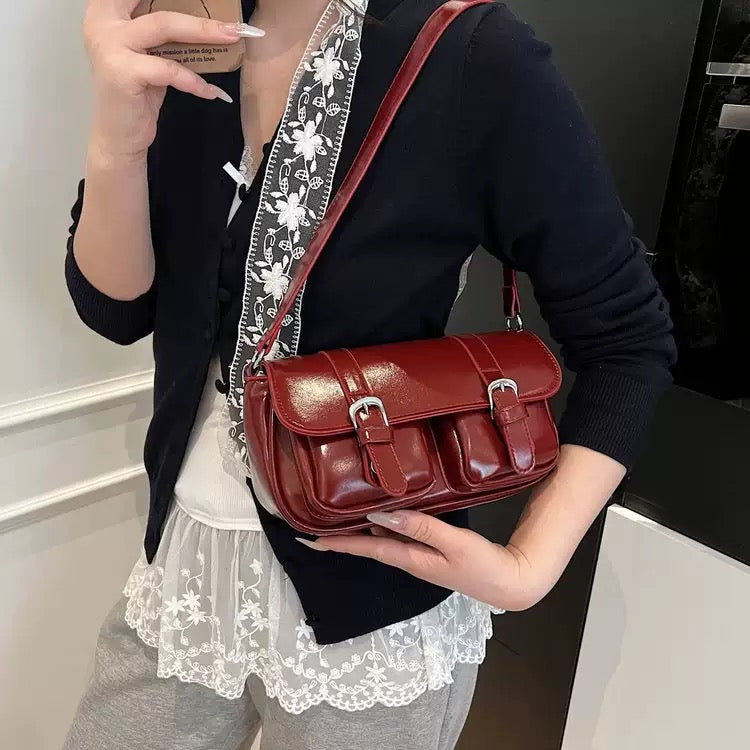 Belle Buckle Baguette